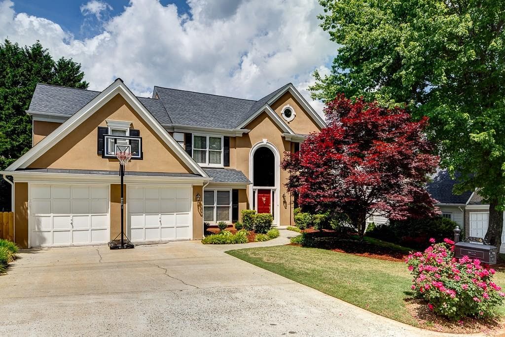 5294 Oxford Chase Way, Dunwoody, GA 30338 — most recent listing photo