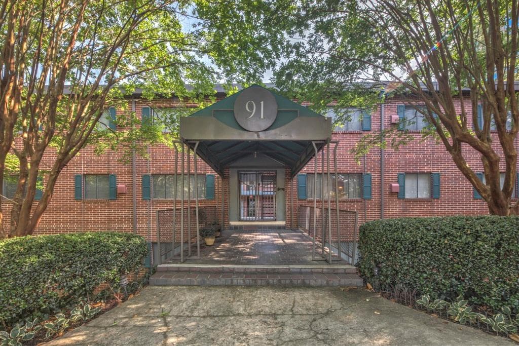 1 bedroom, 672 sq ft condominium sold at 91 Rumson Road A-11, Atlanta, GA 30305