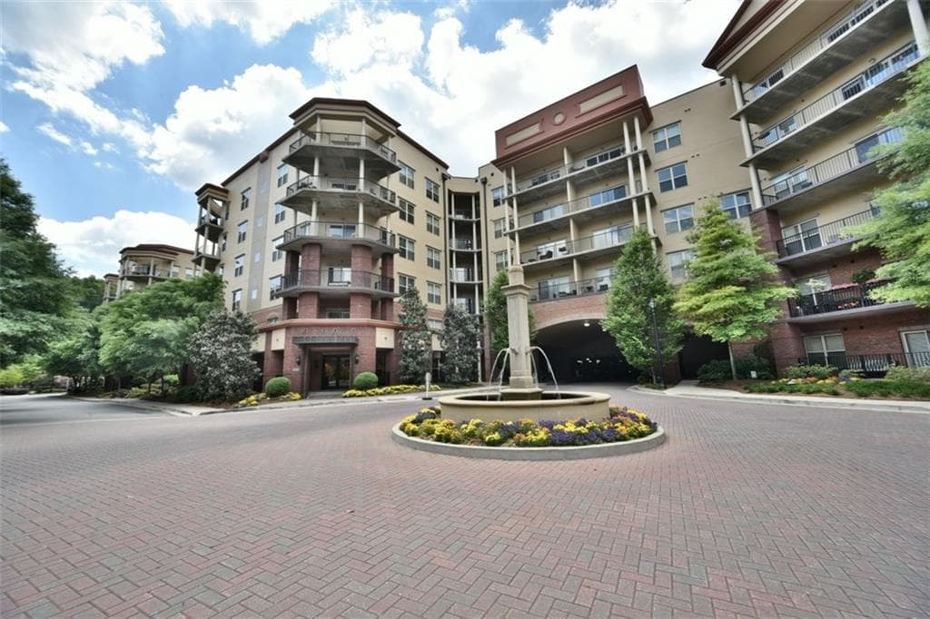 2 bedroom, 1,500 sq ft condominium sold at 200 River Vista Drive 733, Atlanta, GA 30339
