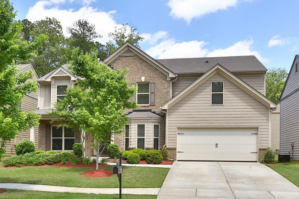 5 bedroom, 2,567 sq ft single family residence sold at 1989 Raegan Way, Lawrenceville, GA 30043