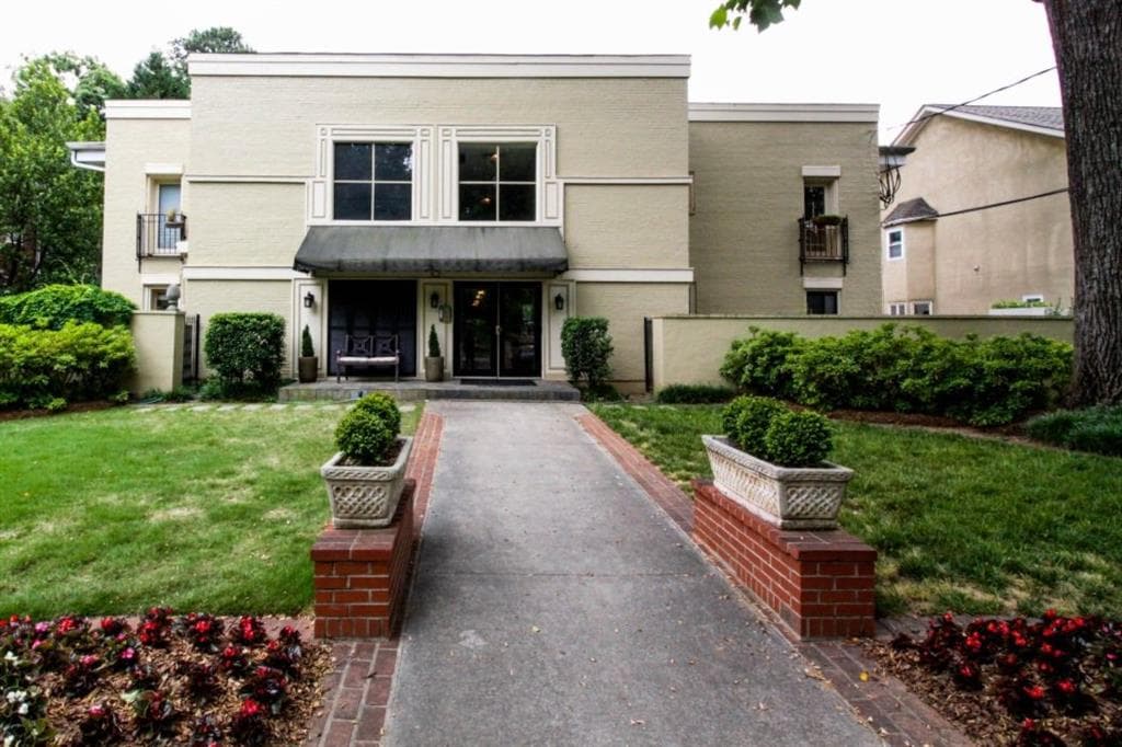 2 bedroom, 1,120 sq ft condominium sold at 32 28TH Street 302, Atlanta, GA 30309