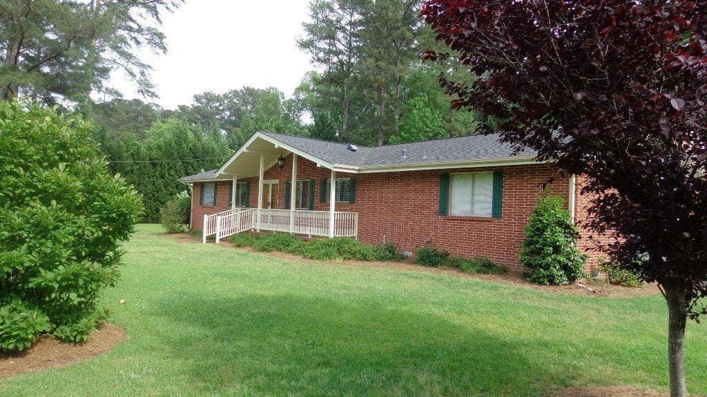 450 Circle Drive, Fayetteville, GA 30214 — most recent listing photo