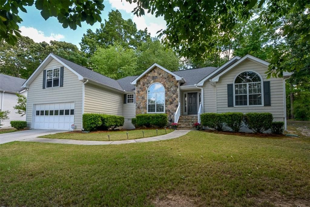 2955 Cove Crossing Drive, Lawrenceville, GA 30045 — most recent listing photo