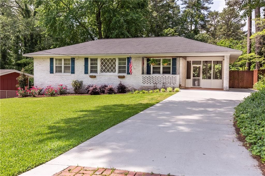 2172 Pawnee Drive, Marietta, GA 30067 — most recent listing photo