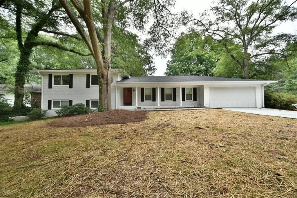 4 bedroom, 2,393 sq ft single family residence sold at 2620 Sunrise Drive, Atlanta, GA 30345