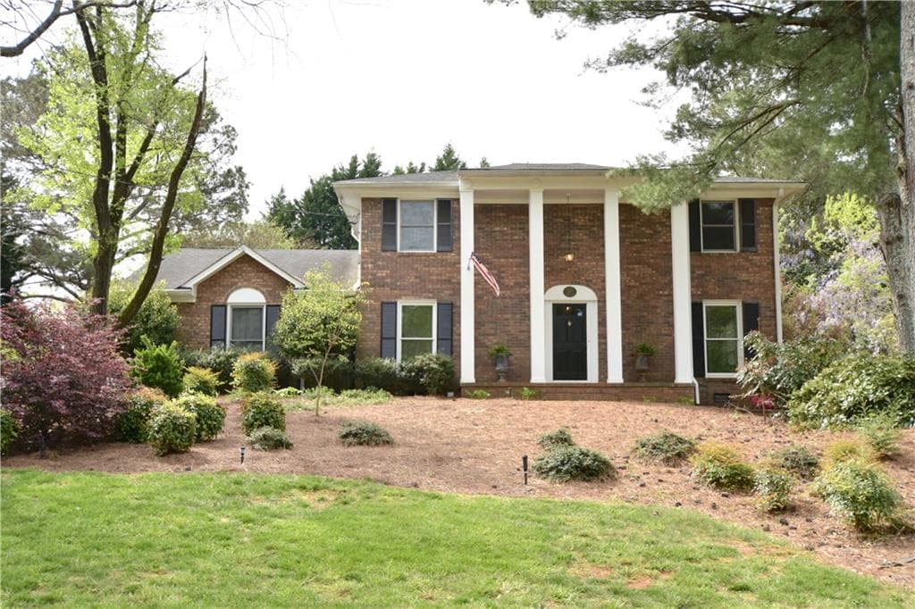 375 Stonebridge Drive, Roswell, GA 30075 — most recent listing photo