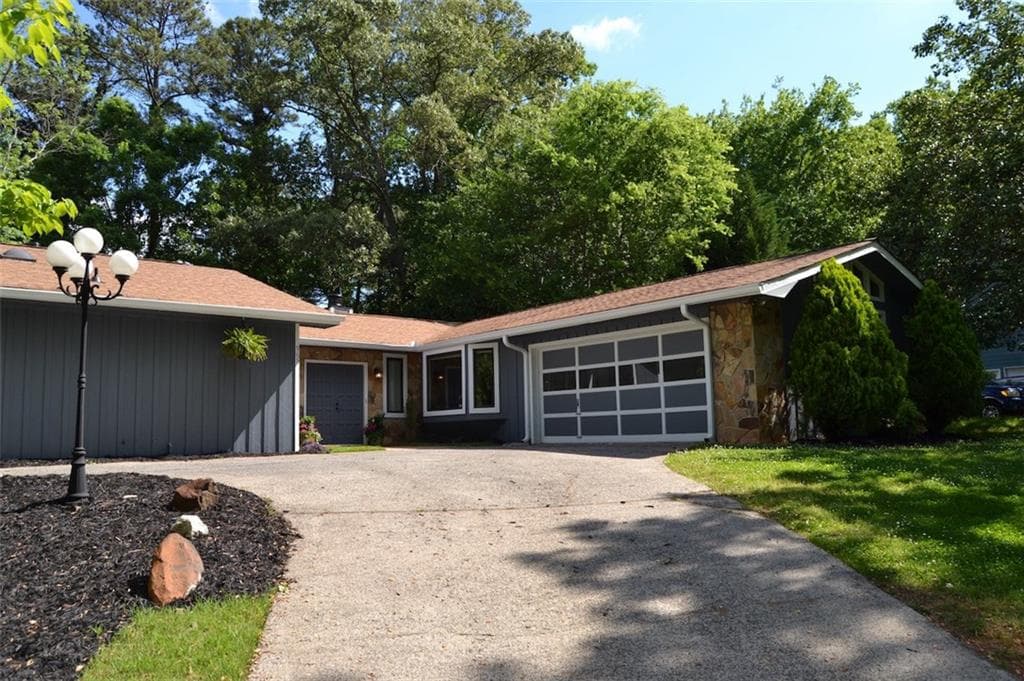 965 Otter Way, Marietta, GA 30068 — most recent listing photo