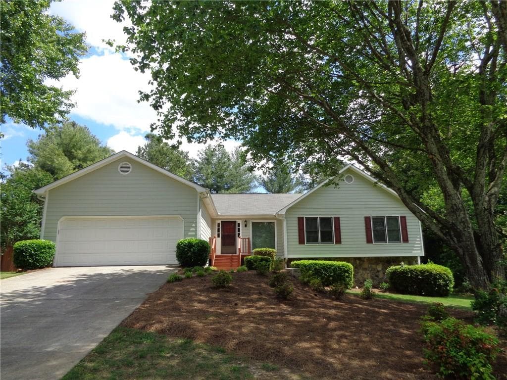 2660 Holly Springs Drive, Snellville, GA 30078 — most recent listing photo