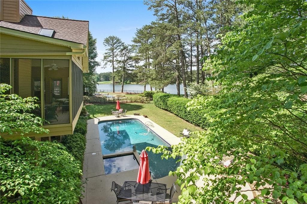 10020 Bankside Drive, Roswell, GA 30076 — most recent listing photo