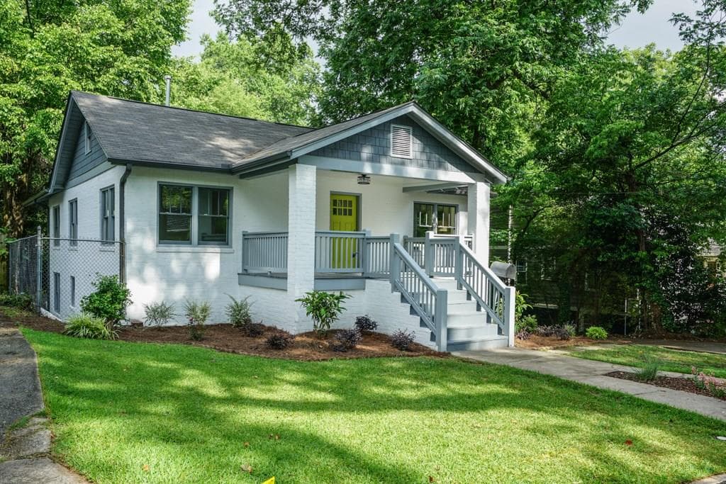 3 bedroom, 1,840 sq ft single family residence sold at 17 Bates Avenue, Atlanta, GA 30317