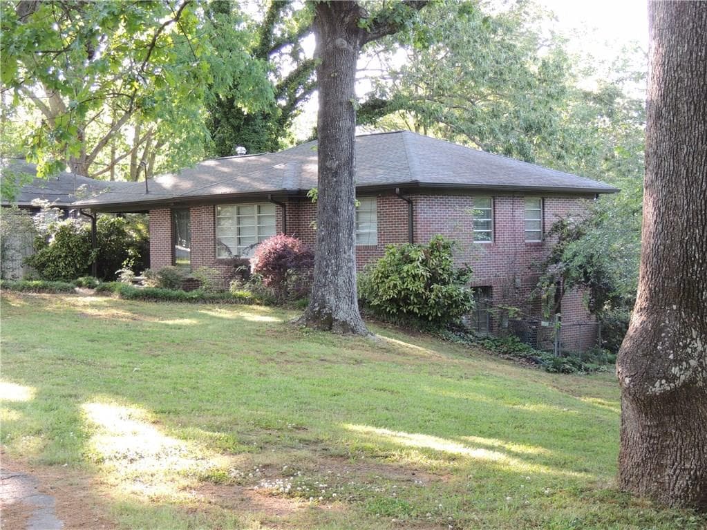 456 Christopher Drive, Gainesville, GA 30501 — most recent listing photo