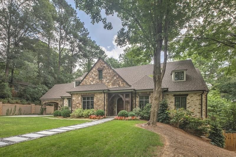 6 bedroom, 7,174 sq ft single family residence sold at 274 Blanton Road, Atlanta, GA 30342