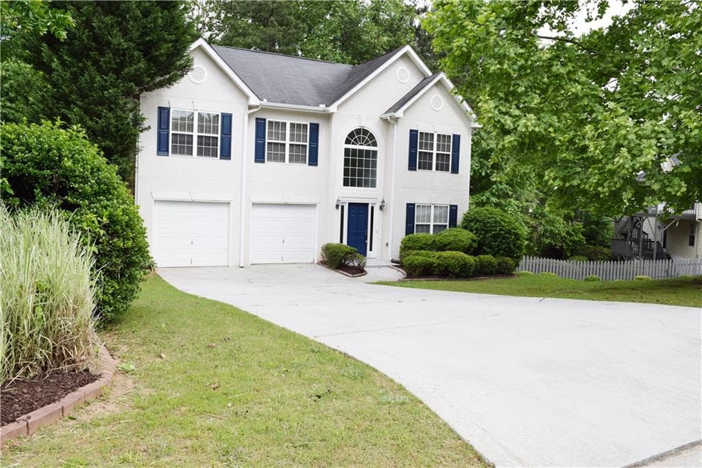 3 bedroom, 1,910 sq ft single family residence sold at 5721 Wandering Vine Trail, Mableton, GA 30126