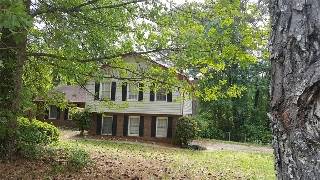 1835 Highpoint Road, Snellville, GA 30078 — most recent listing photo
