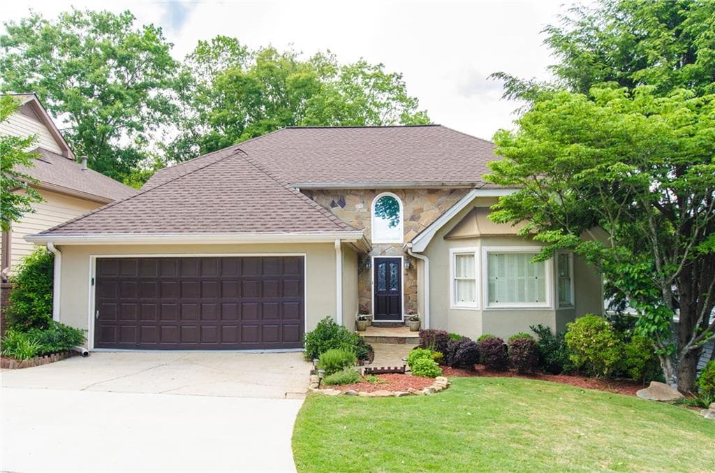 10130 Kinross Road, Roswell, GA 30076 — most recent listing photo