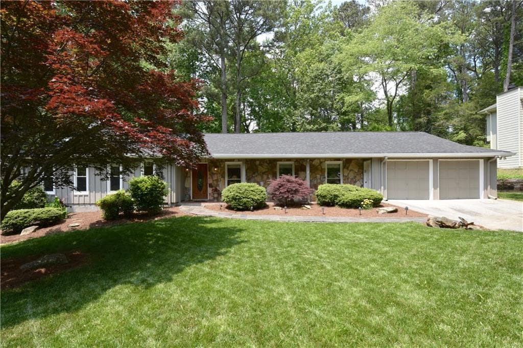 5423 Woodberry Circle, Marietta, GA 30068 — most recent listing photo