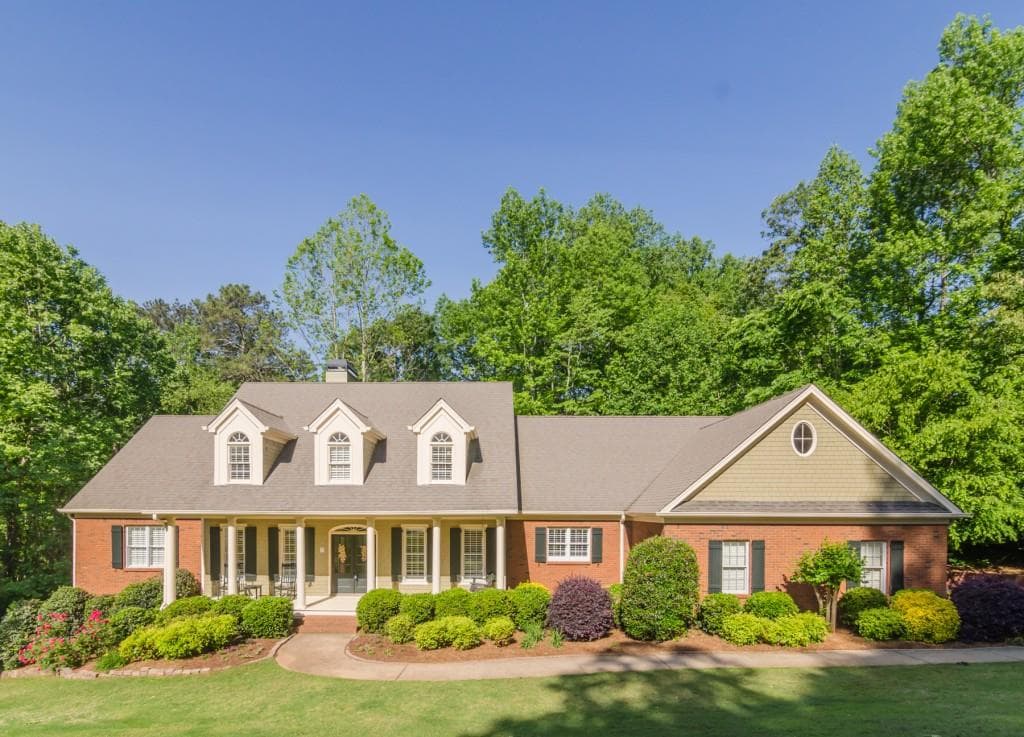 8 bedroom single family residence sold at 10290 Willeo Creek Trace, Roswell, GA 30075