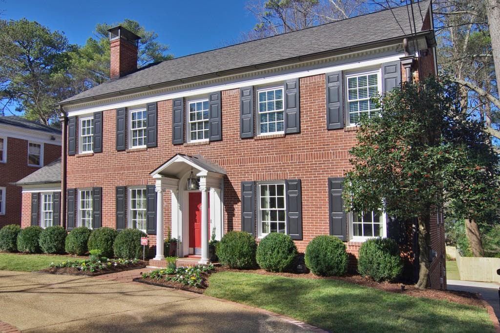 5 bedroom, 3,203 sq ft single family residence sold at 1700 Johnson Road, Atlanta, GA 30306