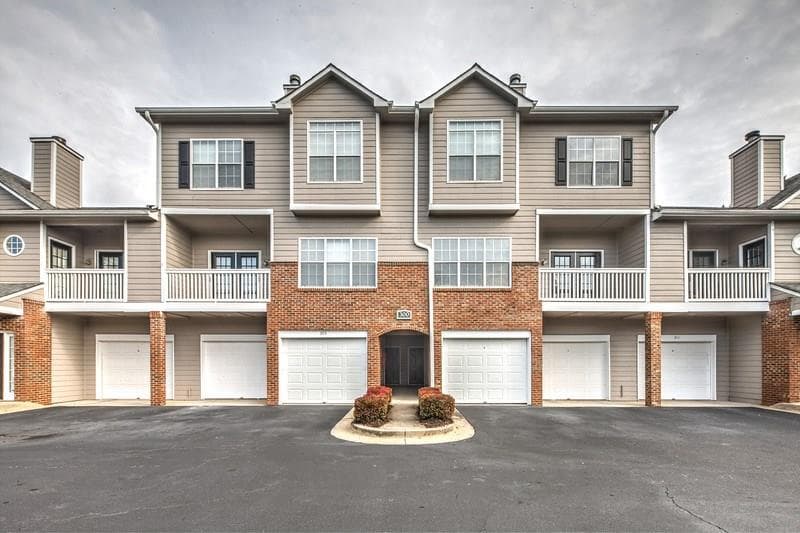 308 Vinings Forest Circle, Smyrna, GA 30080 — most recent listing photo