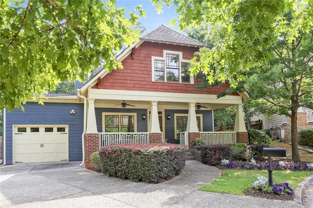 4 bedroom, 3,300 sq ft single family residence sold at 1342 Lakeview East Drive, Atlanta, GA 30316