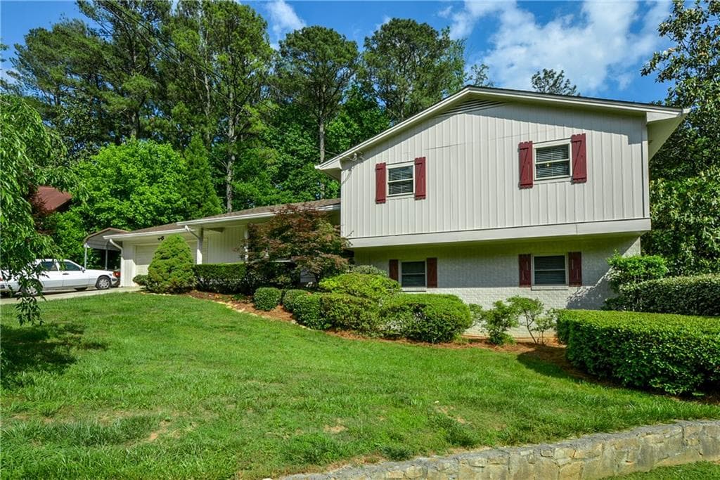 4 bedroom, 2,162 sq ft single family residence sold at 3427 Falkirk Place, Atlanta, GA 30345