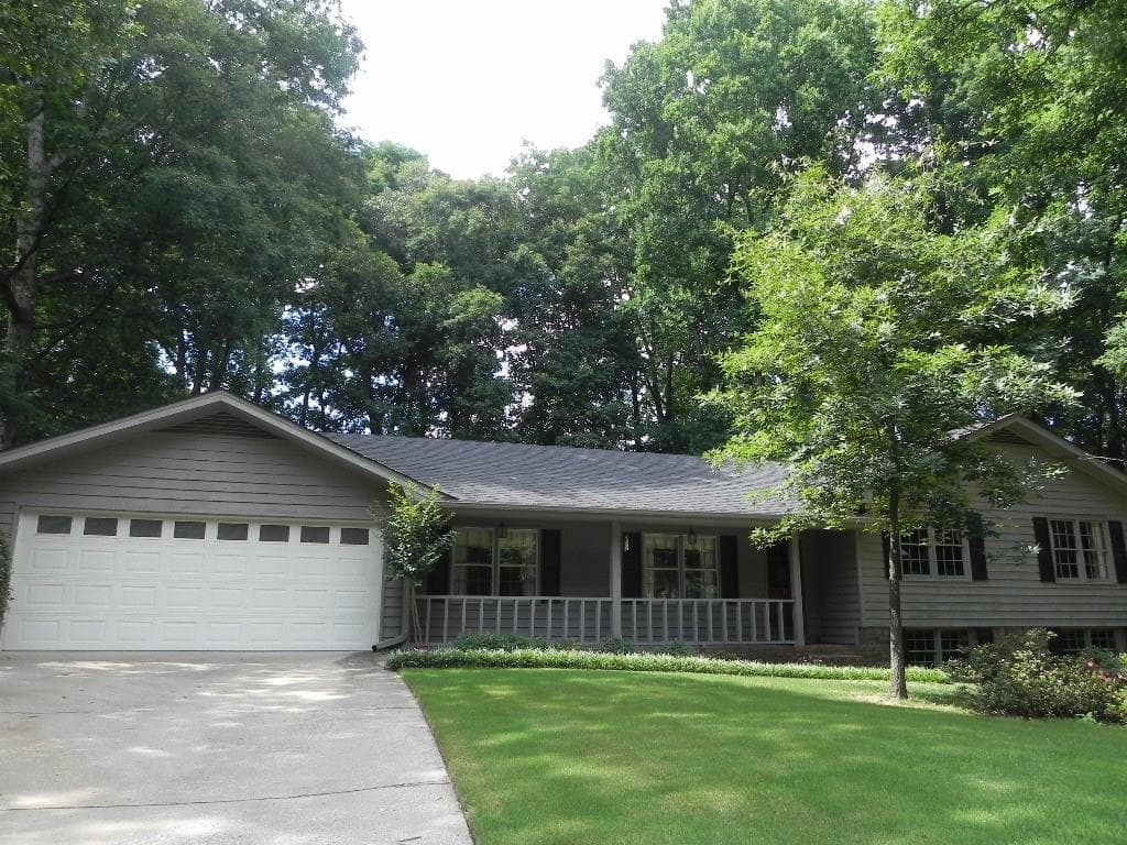 2383 HIDDEN Lane, Snellville, GA 30078 — most recent listing photo