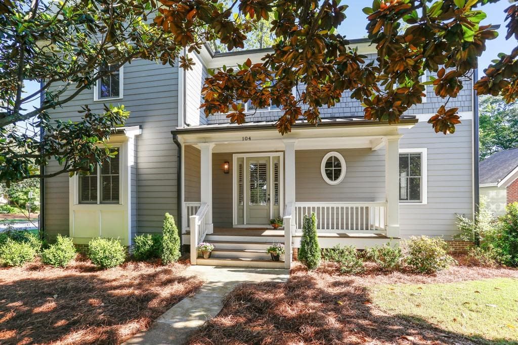 5 bedroom, 2,988 sq ft single family residence sold at 104 E Pharr Road, Decatur, GA 30030