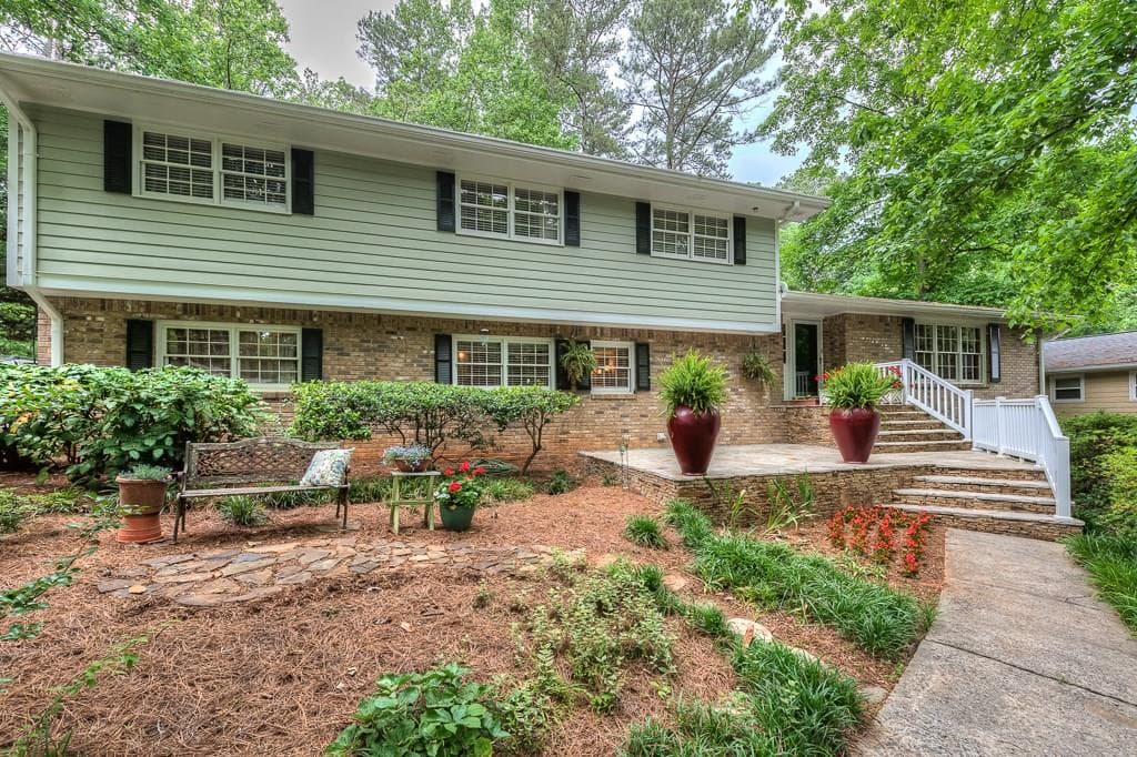 3570 Sunderland Circle, Brookhaven, GA 30319 — most recent listing photo