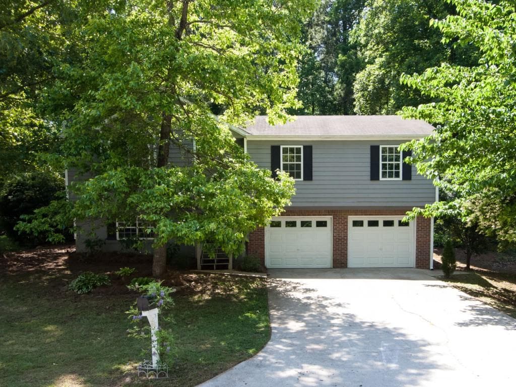 7445 Hunters Ridge Drive, Douglasville, GA 30134 — most recent listing photo