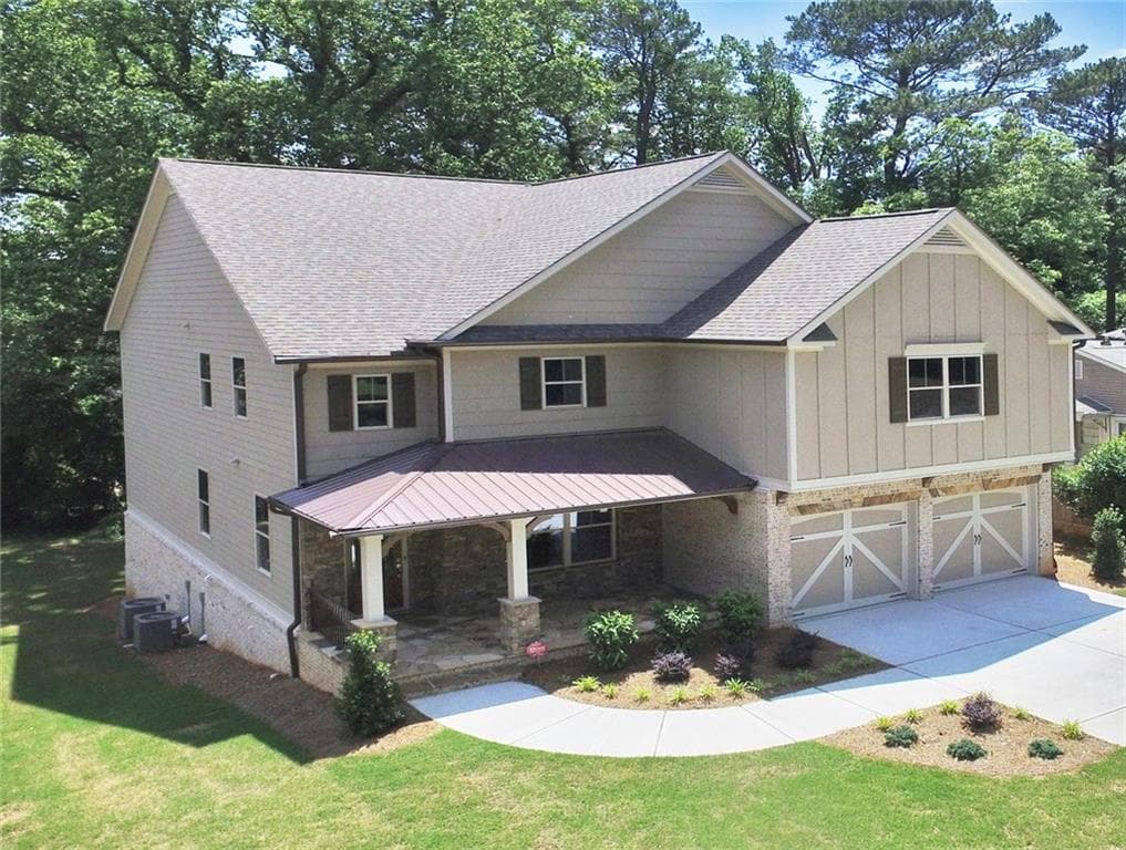 4 bedroom, 4,632 sq ft single family residence sold at 443 Wimbledon Road, Atlanta, GA 30324