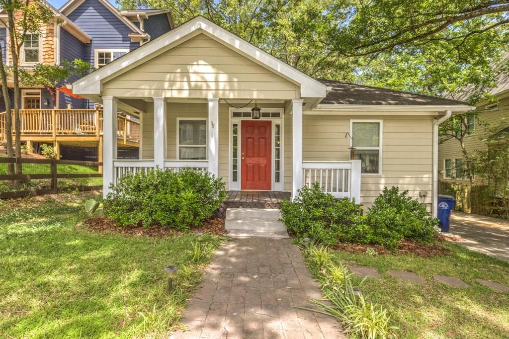 3 bedroom, 1,528 sq ft single family residence sold at 2439 Lowe Street, Atlanta, GA 30318