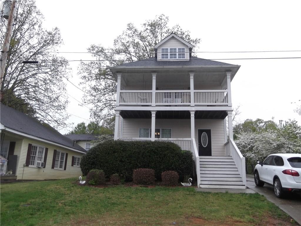 3 bedroom, 1,750 sq ft single family residence sold at 165 KENNESAW Street, Buford, GA 30518