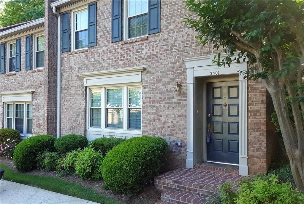 2 bedroom, 1,396 sq ft condominium sold at 3401 ASHWOOD Lane, Atlanta, GA 30341