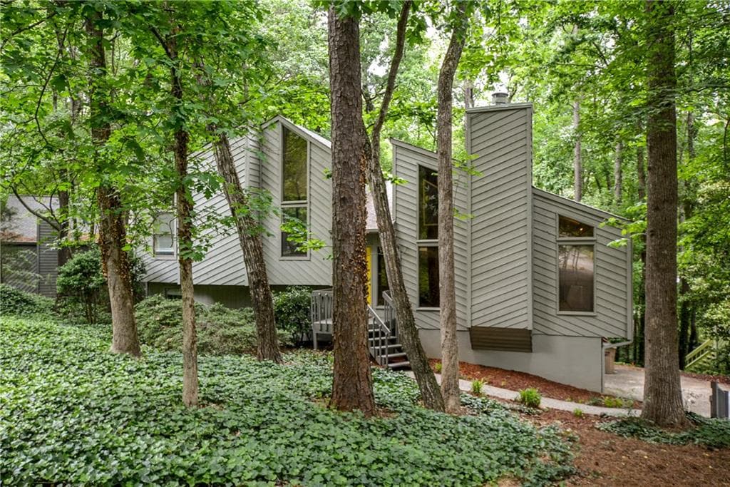 591 Willow Springs Court, Marietta, GA 30068 — most recent listing photo