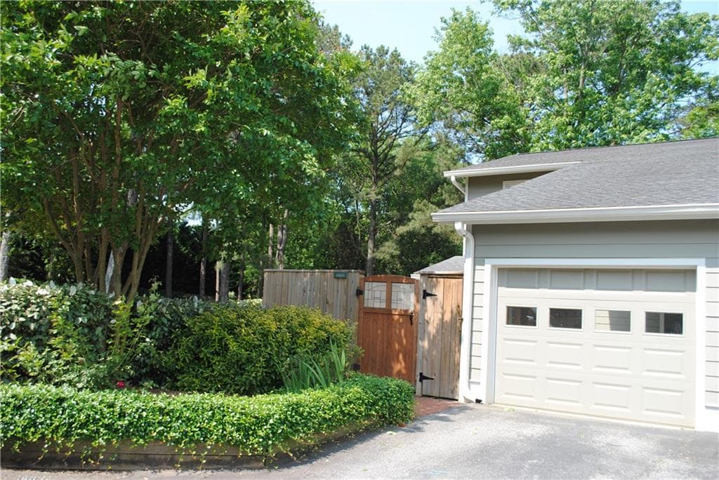 4998 Meadow Lane 4998, Marietta, GA 30068 — most recent listing photo