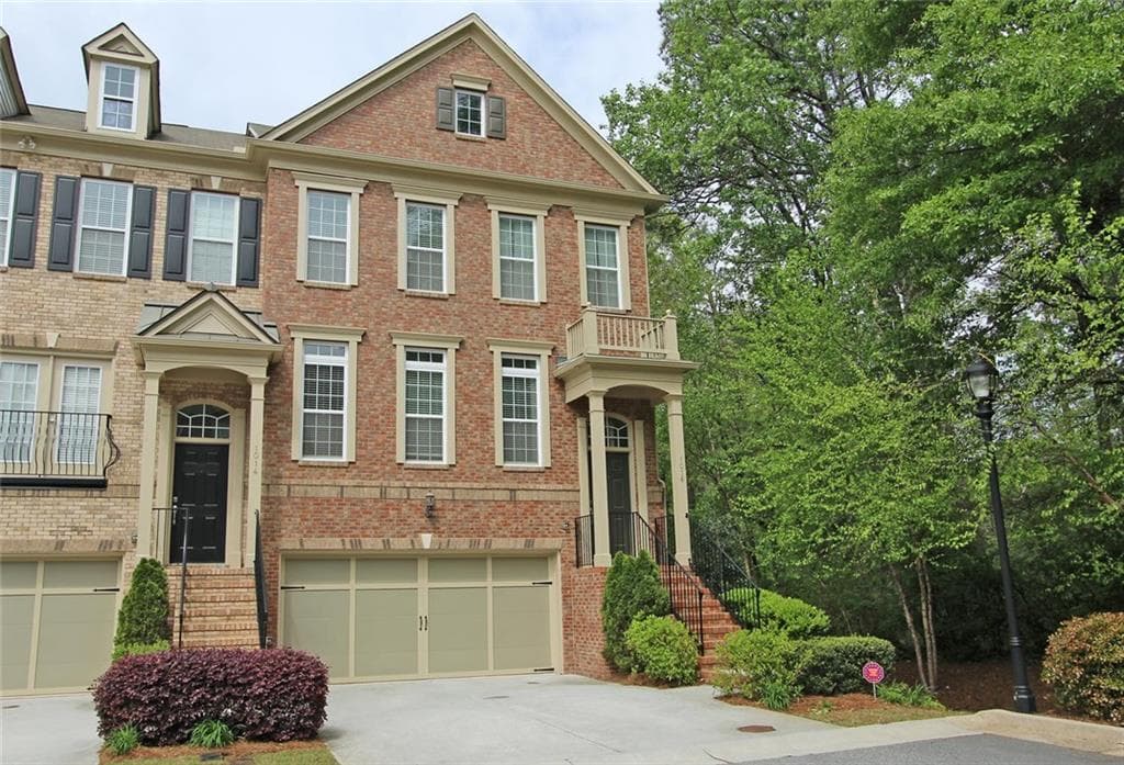 1016 Parkmont Way, Decatur, GA 30033 — most recent listing photo
