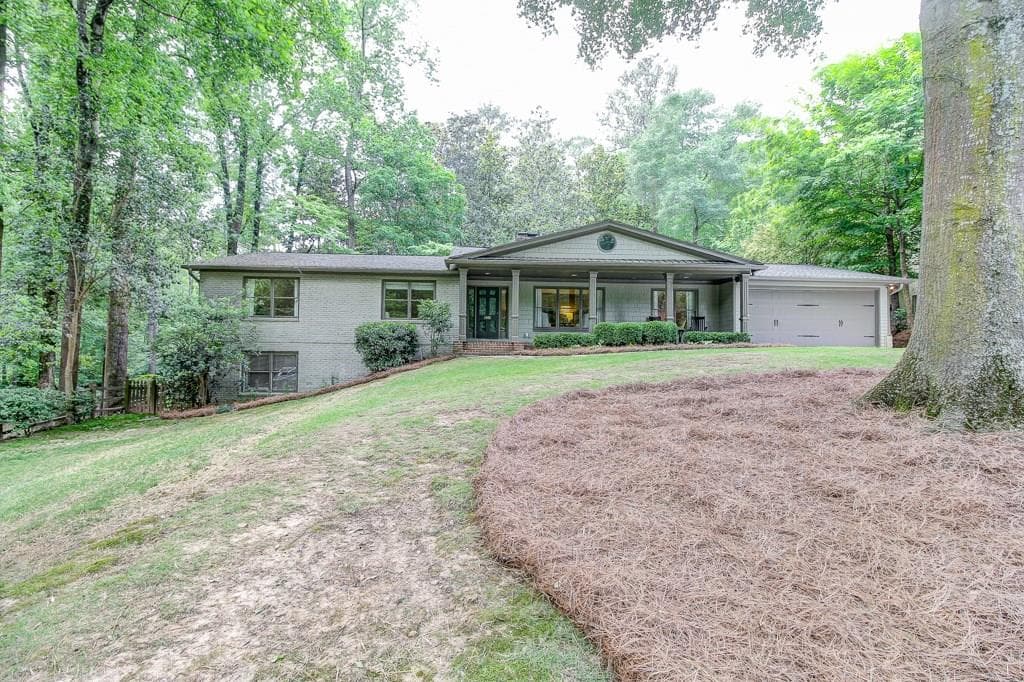 4 bedroom, 3,503 sq ft single family residence sold at 2898 Rockingham Drive, Atlanta, GA 30327