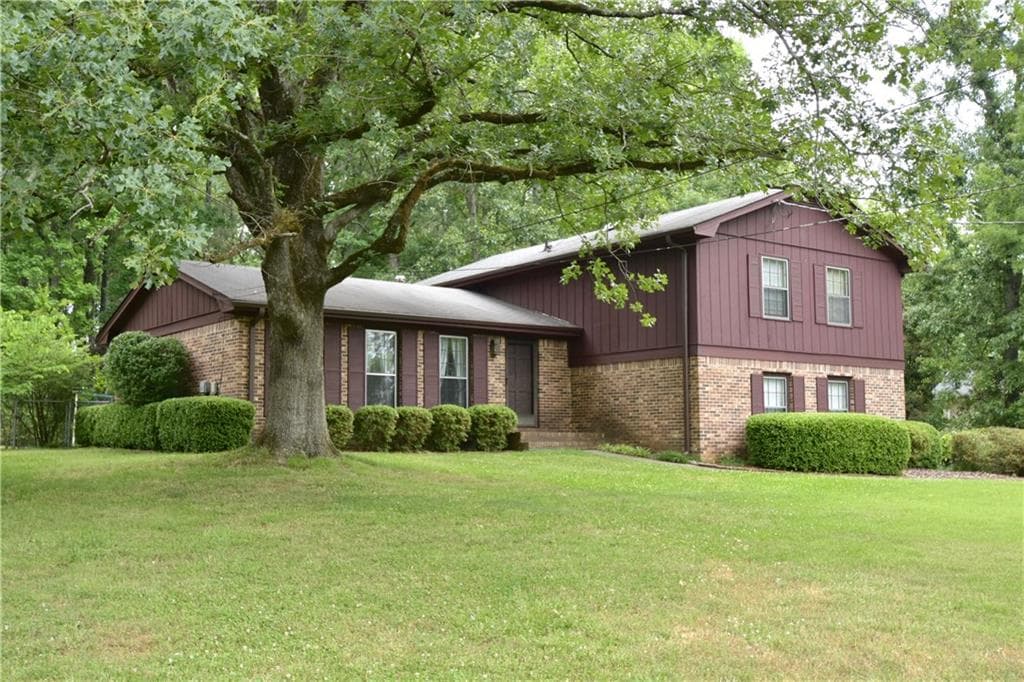 905 Ridgedale Drive, Lawrenceville, GA 30043 — most recent listing photo