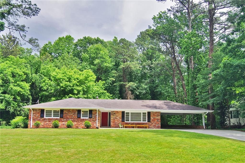 5981 Hilderbrand Drive, Sandy Springs, GA 30328 — most recent listing photo