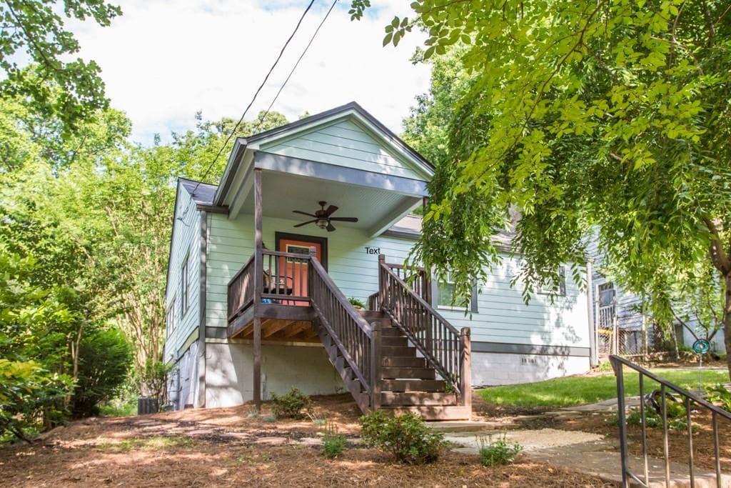 2 bedroom, 798 sq ft single family residence sold at 585 Warwick Street, Atlanta, GA 30316
