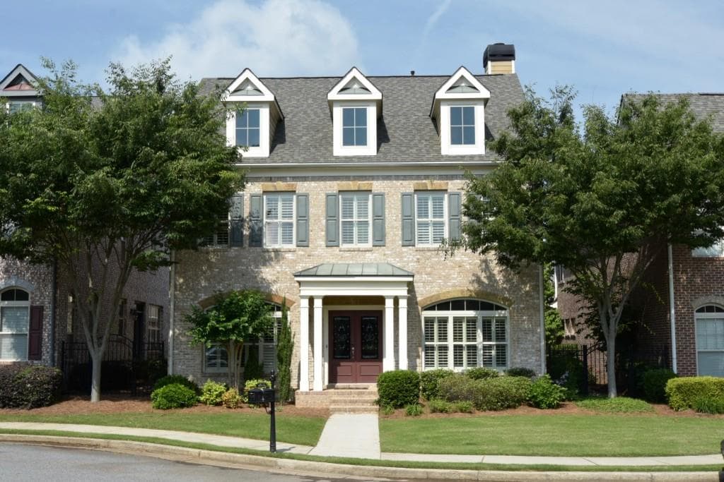 4 bedroom, 3,150 sq ft single family residence sold at 5015 La Faye Lane, Alpharetta, GA 30022