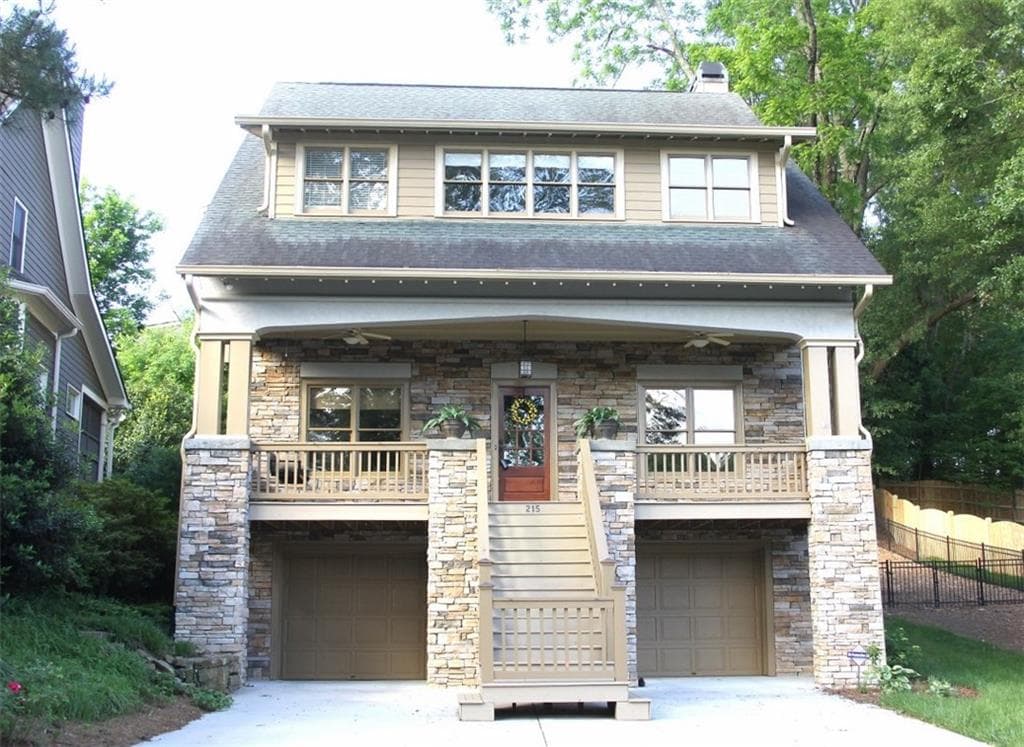 5 bedroom, 2,900 sq ft single family residence sold at 215 Lake Drive, Norcross, GA 30071
