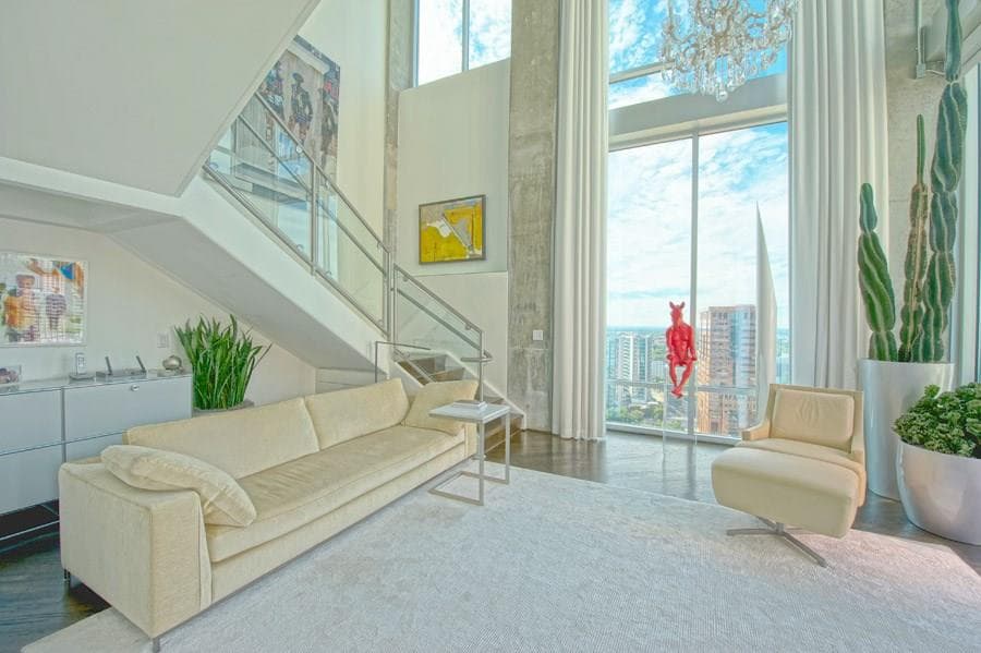 2 bedroom, 1,911 sq ft condominium sold at 943 Peachtree Street 2011, Atlanta, GA 30309
