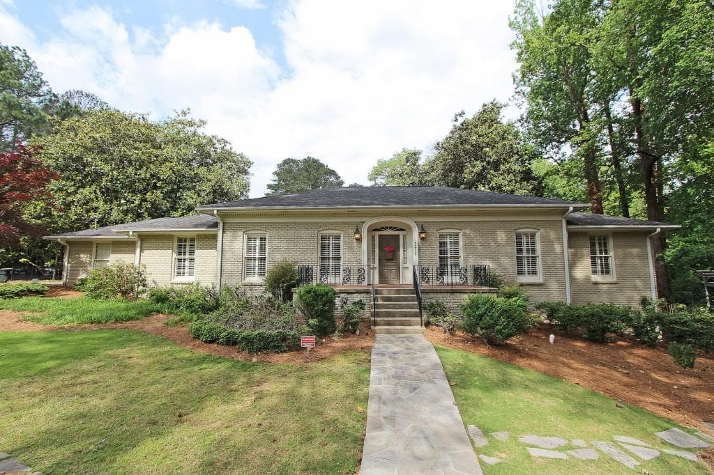 4 bedroom, 2,450 sq ft single family residence sold at 6250 RIVER SHORE Parkway, Sandy Springs, GA 30328