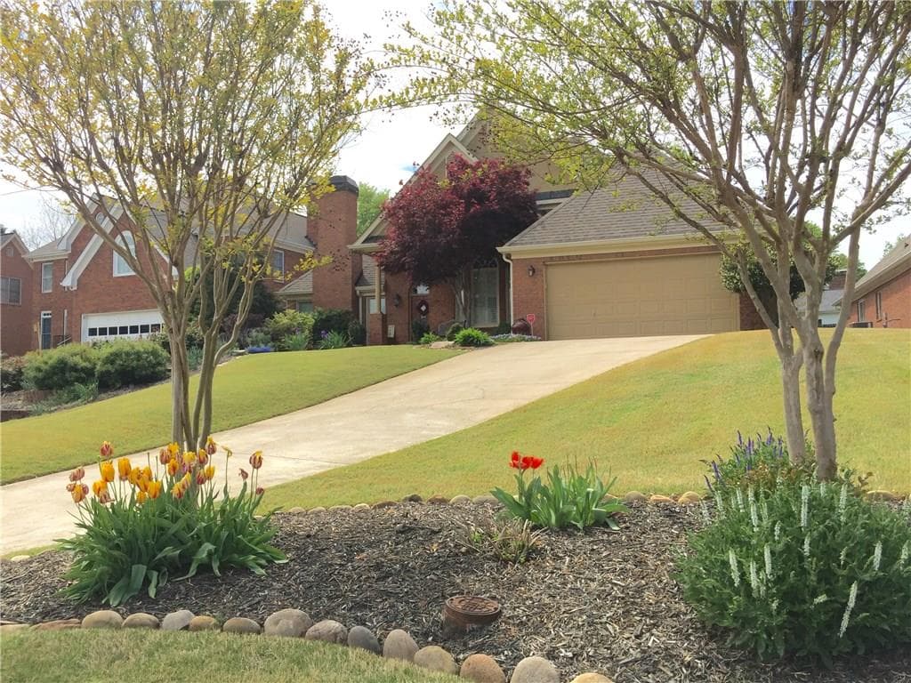 5530 Vicarage Walk, Johns Creek, GA 30005 — most recent listing photo