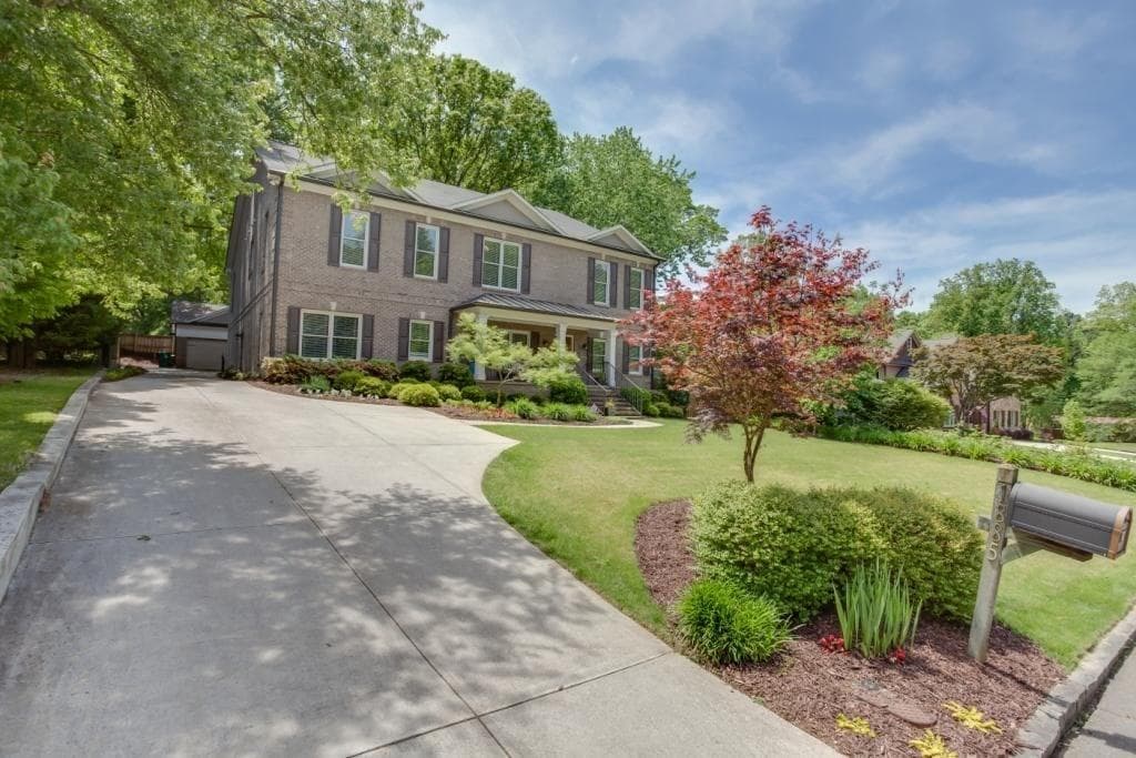 1885 Canmont Drive, Brookhaven, GA 30319 — most recent listing photo