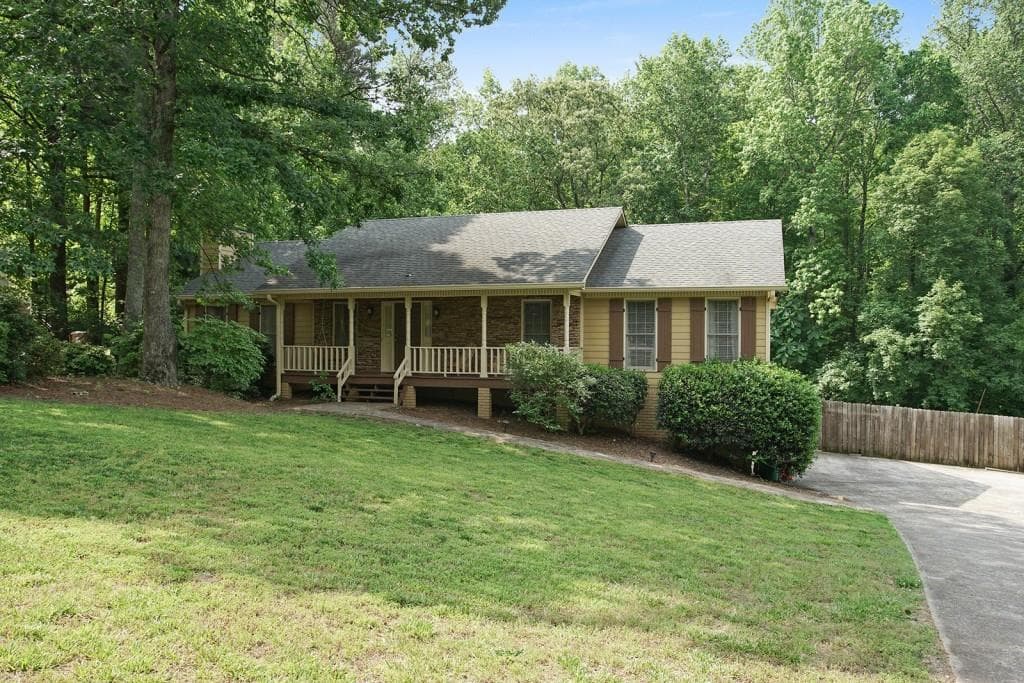1015 KNOTTS POINTE Drive, Woodstock, GA 30188 — most recent listing photo