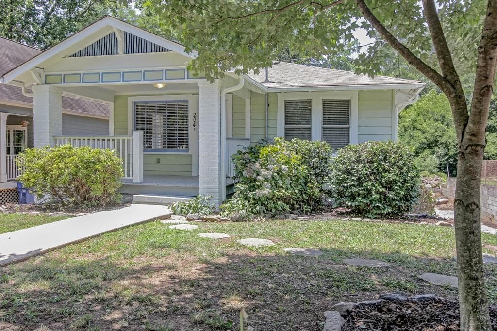 3 bedroom, 1,511 sq ft single family residence sold at 204 Locust Street, Atlanta, GA 30317
