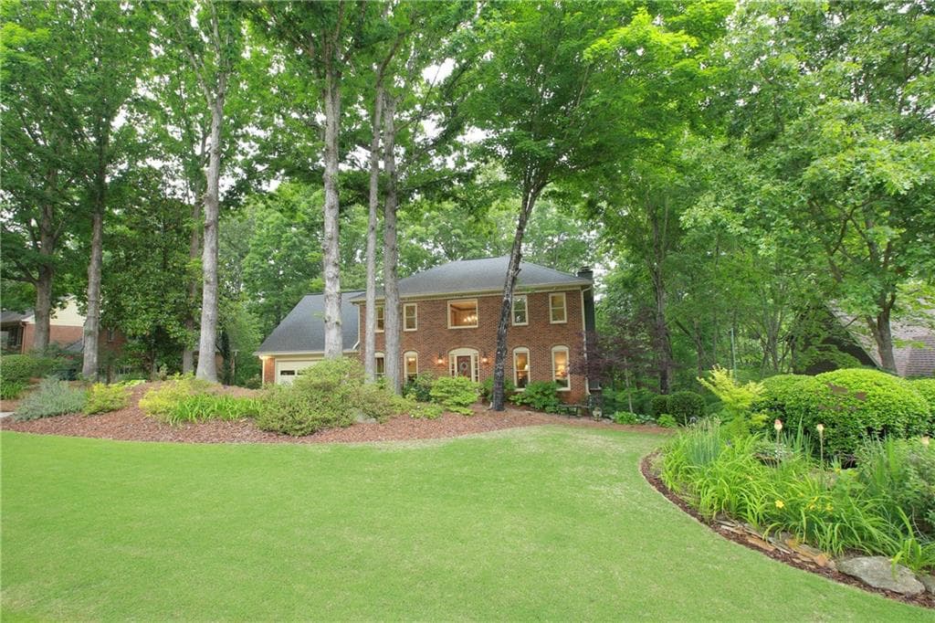 4326 N Smoke Ridge Court, Roswell, GA 30075 — most recent listing photo