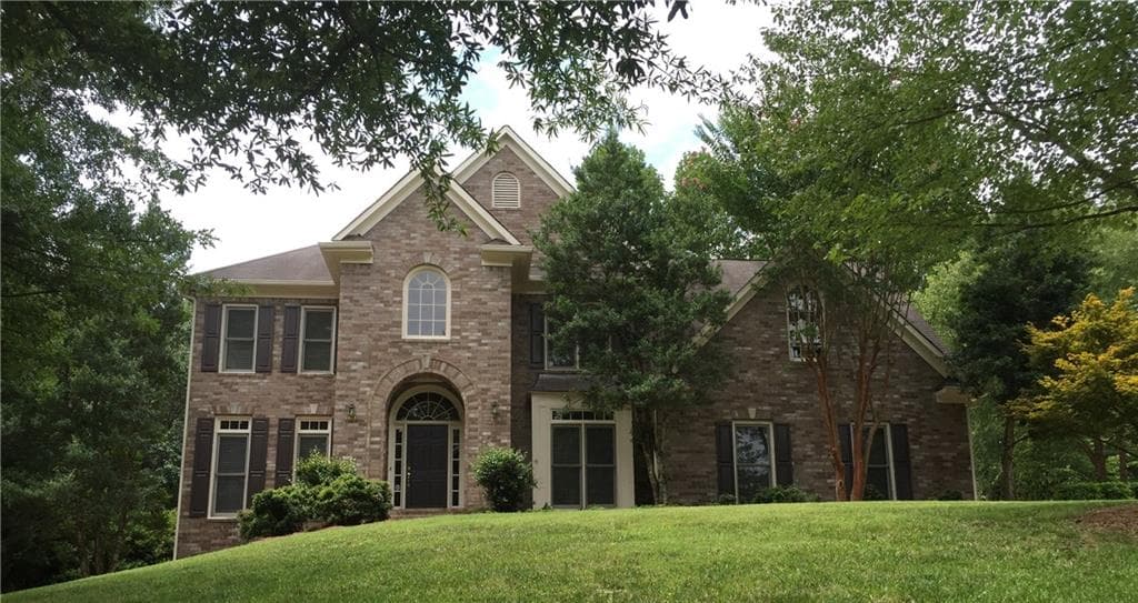 4 bedroom, 4,284 sq ft single family residence sold at 4614 Briar Hill Cove, Berkeley Lake, GA 30096
